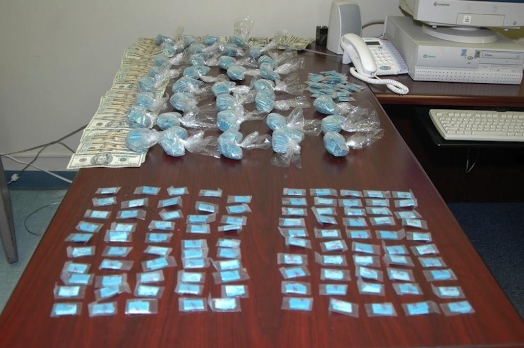 Drug Busts Live Wallpaper TONS